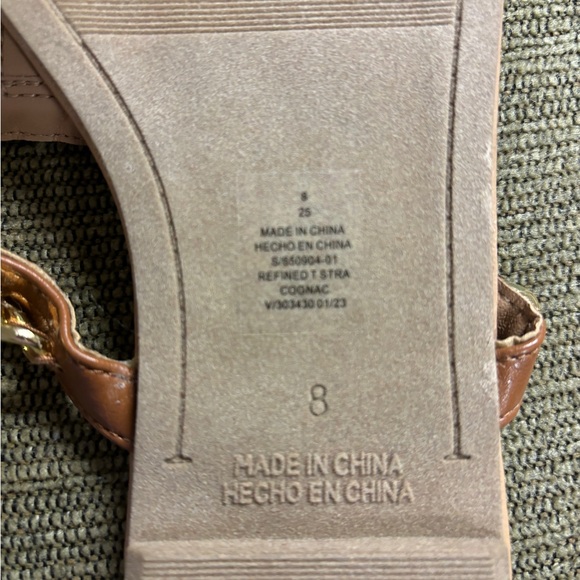 Old Navy Sandals - Picture 7 of 7